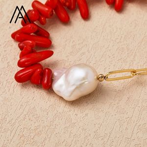 Collar de Perlas Barrocas Blancas de Agua Dulce Naturales con Plántulas de Coral Rojo y Cadena de Oro para Joyería Artesanal de Mujer - Product Image 4