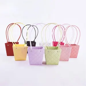 Sac en papier imperméable trapézoïdal Macaron motif losange un morceau d'argile boîte à fleurs à main sac en papier kraft - Product Image 1