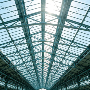 Structure en acier pour panneaux solaires, toit préfabriqué, cadre industriel haute résistance, galvanisé, modulaire, durable, abordable, en vente - Product Image 1