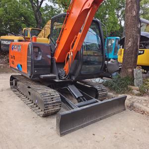 Hitachi 60 Track Pad Excavator d'occasion 6 tonnes 40.5KW Power Engine Gearbox Multifunction - Product Image 6