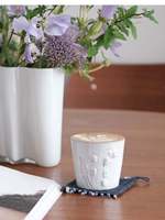 Zwarte Scandinavische stijl onderglazuur keramiek bloemenplantpatroon koffieschotel dessertbord fruitbord schaal