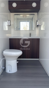 Baños Portátiles de Lujo para Exteriores, Remolque de Baño de 3.5 Metros, Moderno, con 2 Cabinas, Estructura de Acero Móvil, Panel Sándwich - para EE. UU. - Product Image 5