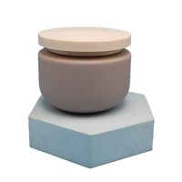 Vente chaude 250ml Pots De Crème En Plastique Mat Large Bouche Vide Visage Corps Gommage Conteneurs avec Couvercles Conception Colorée
