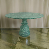 Meubles de cuisine de luxe, table à manger ronde en marbre artisanale avec base sculpturale pour les espaces intérieurs et extérieurs