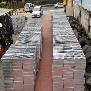 Kisi Bar baja galvanis bergigi tugas berat dengan Pitch 30 mm untuk <span class=keywords><strong>platform</strong></span> beban tinggi - Product Image 6