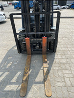 Chariot élévateur Toyota FD30T d'occasion de Dubaï, capacité 1000-3000 kg, comprend moteur, boîte de vitesses, pompe - Rapports et inspection vidéo