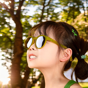 Gafas de sol plegables para niños UV400 TR90, montura de TAC, montura completa, protección solar unisex para niños y niñas - Product Image 3