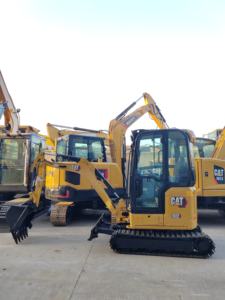 Mini-excavatrice d'occasion de marque CAT, modèle CAT302, pour la construction, en bon état, petite pelle - Product Image 2