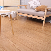 Selbstklebender LVT-Bodenbelag Luxus-Vinylfliesen Wasserfest Holzoptik Modernes Design für Wohnbereich