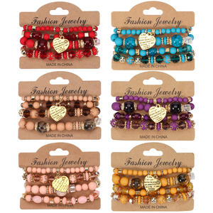 Conjunto de pulseras de cuentas con dije de corazón y cristales de imitación, regalo para mujer, hecho en China. - Product Image 1