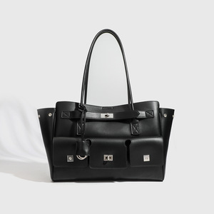 Bolso de Hombro de Gran Capacidad Estilo 2025 para Mujer - Bolso Madre e Hijo con Diseño de Alas de Motocicleta Punk - Product Image 6