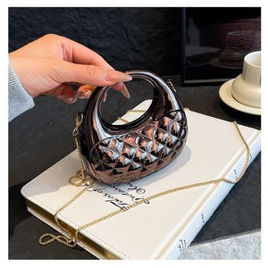 Bolsos de Mano de Lujo Brillantes de Acrílico para Mujer, Bolsos de Fiesta con Forma de Media Luna, Mini Bolsos Cruzados con Diamantes, Estilo Moderno - Product Image 3