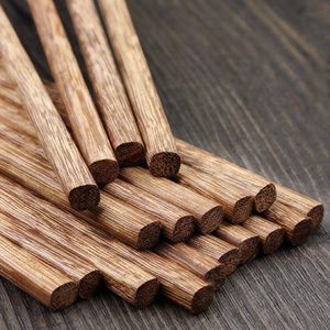 Baguettes en bois gravées personnalisées de haute qualité, écologiques, réutilisables, modernes, imprimées et de marque pour mariage - Product Image 2