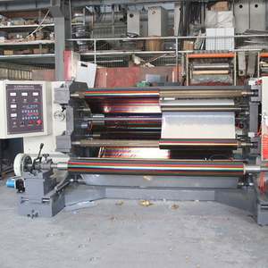 Machine de découpe de rouleaux de papier entièrement automatique en plastique, commande par micro-ordinateur, machine de découpe et de rembobinage de film et de ruban BOPP - Product Image 4