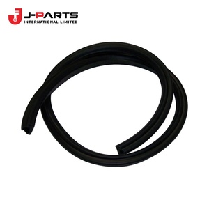 ซีลยางขอบประตูหน้า ช่องสายไฟเครื่องยนต์ สำหรับรถยนต์โตโยต้า ไฮเอซ LH103 ปี 1993-1998 รุ่น 67829-95J00 - Product Image 2