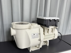 Bomba de Piscina Híbrida de Corriente Alterna/Corriente Directa de 1.5hp, 2hp, 3hp, Alimentada por Energía Solar y Agua de Mar, para Purificación y Filtración - Product Image 3