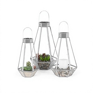 Lanterne suspendue en fer au design attrayant, qualité exclusive, taille et forme personnalisées, lanterne décorative pour la maison - Product Image 1