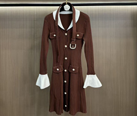 Nouvelle Arrivée Robe Mini Femme Col V Color Block Boutonnée Manches Évasées Haute Qualité Tendance Coupe Ajustée Ceinturée Tricotée