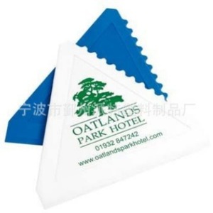 Avis Ice Scraper Triangular Plastic Car Snow Removal Tool With Handle - Product Image 5