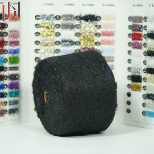 Nhà Máy Trực Tiếp Đan Thân Thiện Với Môi May Chủ Đề Khăn 100% Polyester Nhuộm Mô Hình Khăn Choàng Cowl Sợi - Product Image 5