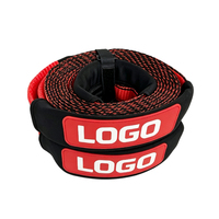 Kit de remorquage tout-terrain robuste et personnalisable rouge avec sangles de récupération, manilles à D et sac de rangement pour le sauvetage des véhicules 4x4