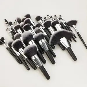 Professional Makeup Brushes Cosmetic Beauty Tool Kit With Bag Luxury Complete 40 Pieces Black Beauty Makeup Supplier Brush Sets