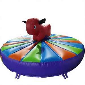 Toro mecánico inflable interactivo para niños, ideal para fiestas y eventos al aire libre. - Product Image 1