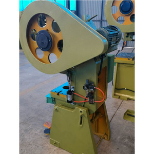 Presse à poinçonner mécanique <span class=keywords><strong>de</strong></span> petite taille 10T pour le poinçonnage du métal et l'estampage <span class=keywords><strong>de</strong></span> quincaillerie - Product Image 3