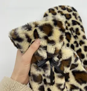 Long Natural Rubber Bs Hot Water Bottle With Leopard Over Reusable Hot Water Bottle Bag With Plush Soft Fur Cover