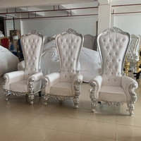 Superbe qualité Roi Lion Trône Chaises Hôtel Meubles En Bois Massif Or Blanc Français Antique Reine Chaises De Mariage