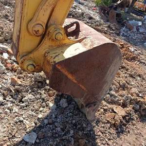 Mini-excavatrice sur chenilles Komatsu PC78US d'occasion du Japon, 8T, 7 tonnes, petite pelle agricole, moteur puissant, machine d'origine PC78 à vendre - Product Image 4