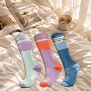 Chaussettes de compression sportives tricotées à soutien gradué pour la circulation, 3 paires, pour femmes et hommes, fourniture ODM - Product Image 3