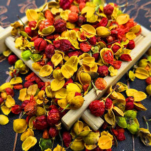 Vente en gros de <span class=keywords><strong>fleurs</strong></span> d'<span class=keywords><strong>Albizia</strong></span> Julibrissin séchées brutes traitées Heraal (He Huan Hua) emballées dans des boîtes tasses bouteilles pour le thé - Product Image 2