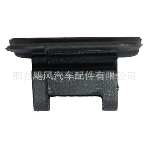 คลิปยึดวอลโว่ 9182822 พลาสติกขนาด 30 มม. สำหรับยึดฉนวนฝากระโปรง S60 C30 S80L - Product Image 3