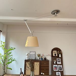 โคมไฟแขวนเพดานแบบแขนแกว่ง Tolomeo พร้อมโคมไฟสีน้ำตาลขี้ผึ้ง ไฟ LED ปรับทิศทางได้ สำหรับตกแต่งบ้าน - Product Image 1