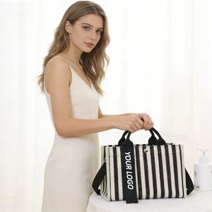 Bolsa de Mano Personalizable Pack World para <span class=keywords><strong>Mujer</strong></span>, Tamaño Mediano, a Rayas, con Cierre de <span class=keywords><strong>Cremallera</strong></span>, Asa, Moderna, Reutilizable para Compras - Product Image 3