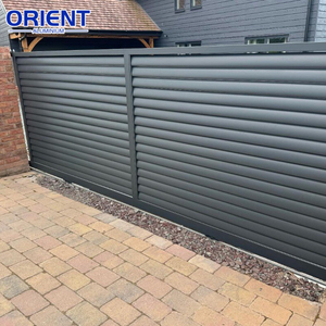 Clôture de jardin extérieure en <span class=keywords><strong>aluminium</strong></span> : <span class=keywords><strong>prix</strong></span>, poteaux et panneaux à lattes horizontales pour une intimité optimale - Product Image 1