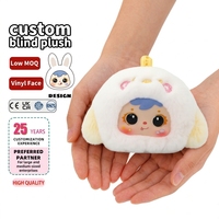 Caja Sorpresa de Mini Peluches Colgantes: Lindos Peluches con Temática de Animales (Conejo, Tigre, Pez) con Figura Sorpresa