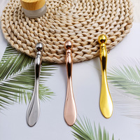 Mini cuillère à maquillage en métal doré Logo personnalisé applicateur de crème pour le visage spatule outil Logo personnalisé Mini spatule cosmétique