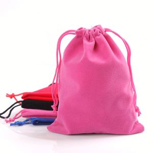 Pochette à cordon en velours rose de luxe personnalisée 5*7cm, petits sacs à bijoux recyclables pour montres et écouteurs - Product Image 1