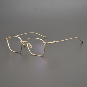 Montura de gafas de miopía cuadradas de titanio puro ultraligeras a la moda de alta calidad, monturas de gafas hechas a mano <span class=keywords><strong>retro</strong></span> unisex - Product Image 2