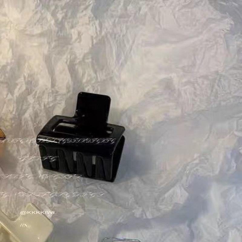 Park Caiying même style noir (noir brillant)(A208)