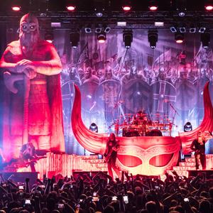 Décoration de scène gonflable, <span class=keywords><strong>masque</strong></span> gonflable doré, python gonflable, guerrier blindé gonflable pour le tour d'Amon Amarth - Product Image 1