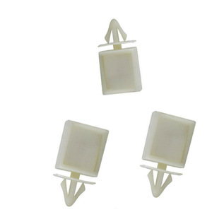 Clips de fixation en plastique pour automobile Smooth Sailing D197 Blanc PA66 pour panneaux de carrosserie - Product Image 2