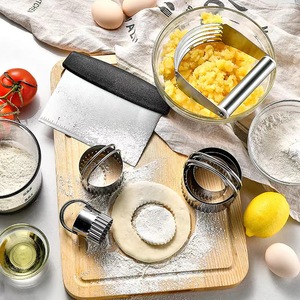 Set di Tagliabiscotti per Pasqua, <span class=keywords><strong>Halloween</strong></span> e Natale, Quadrati e Ondulati, in Acciaio Inox di Grado Alimentare, Ecologici, con Anello Rimovibile - Product Image 3