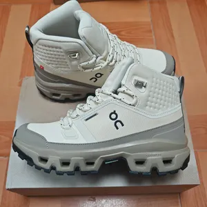 Botas de Nieve de Alta Gama para Hombre y Mujer, Diseño de Lujo, Originales, para Correr, Modelo Cloud Rock, Impermeables, Cálidas para Invierno, para Senderismo al Aire Libre - Product Image 4