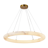 Lustre suspendu d'intérieur design moderne Camila LED en albâtre espagnol, forme anneau, tube circulaire, laiton antique, bronze