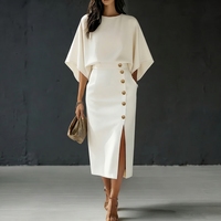 Robe midi de luxe pour femme, col rond, manches chauve-souris, effet deux pièces, style navetteur, taille haute avec boutons dorés et fente