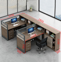 Poste de travail de bureau moderne en forme de L, bureau modulaire pour 2 à 4 personnes avec cloison en verre