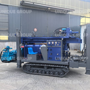 Plateforme de forage de puits d'eau de type chenille en caoutchouc UY200, plateforme de forage portable robuste montée sur remorque. - Product Image 1